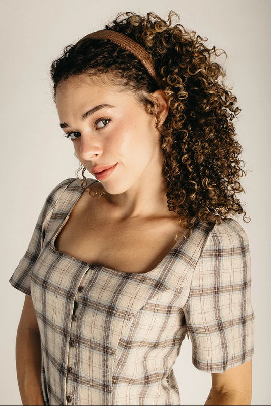 The Faux Straw Herringbone Headband in Coffee