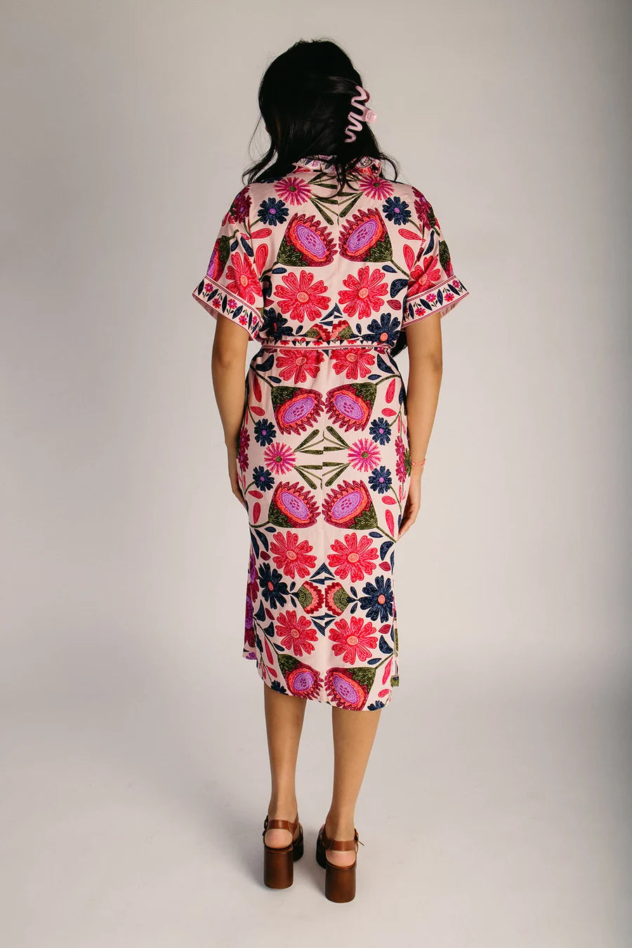 The Zevon Floral Midi Dress in Pink